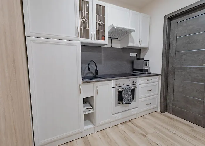Apartment Gocar Eliska *